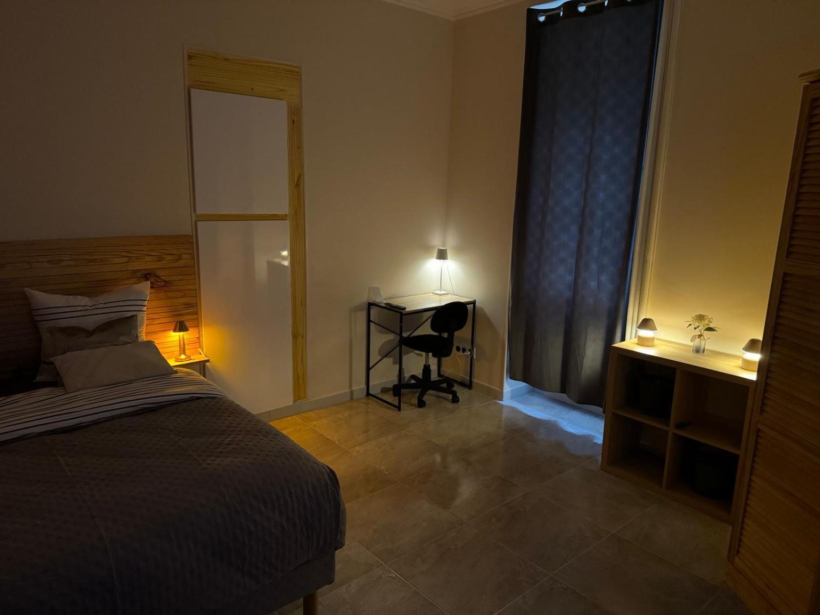 Appartement Luxe แก็งแปร์ ภายนอก รูปภาพ
